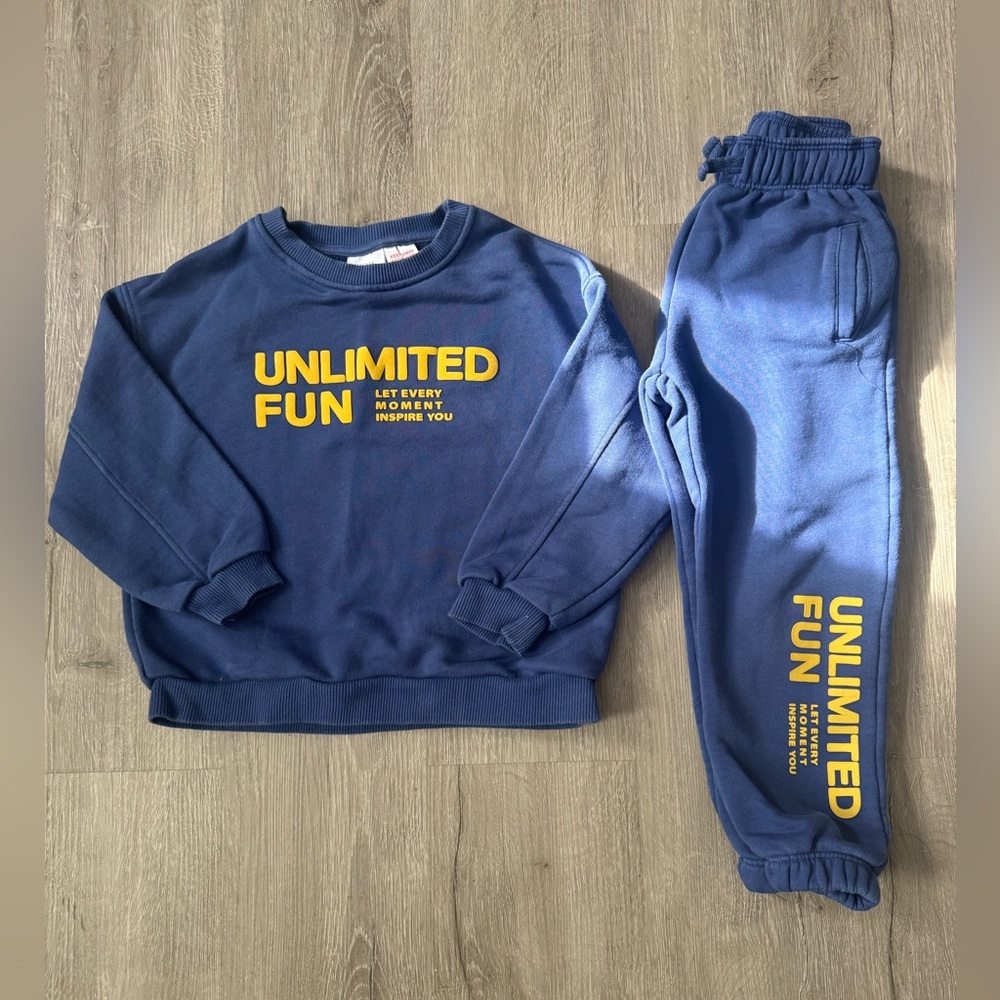 Zara Kids Unlimited Fun Blue Sweatshirt and Joggers Set